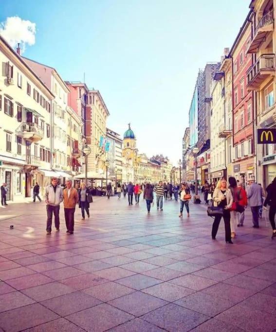 Apartman Julija 1 Rijeka Zewnętrze zdjęcie