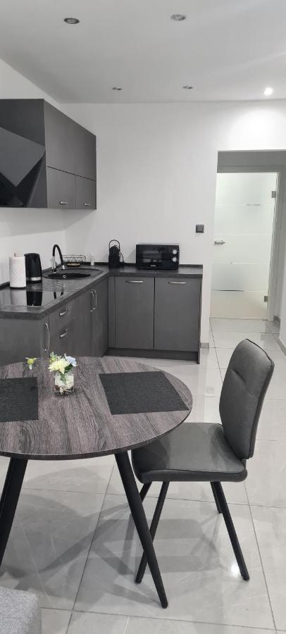 Apartman Julija 1 Rijeka Zewnętrze zdjęcie