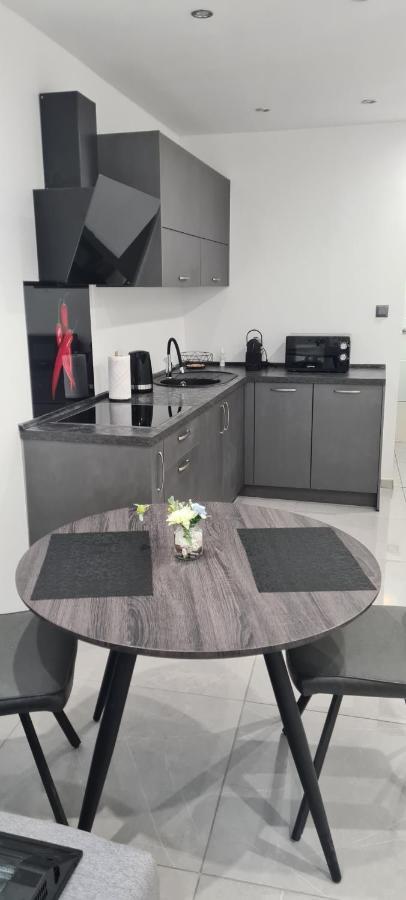 Apartman Julija 1 Rijeka Zewnętrze zdjęcie